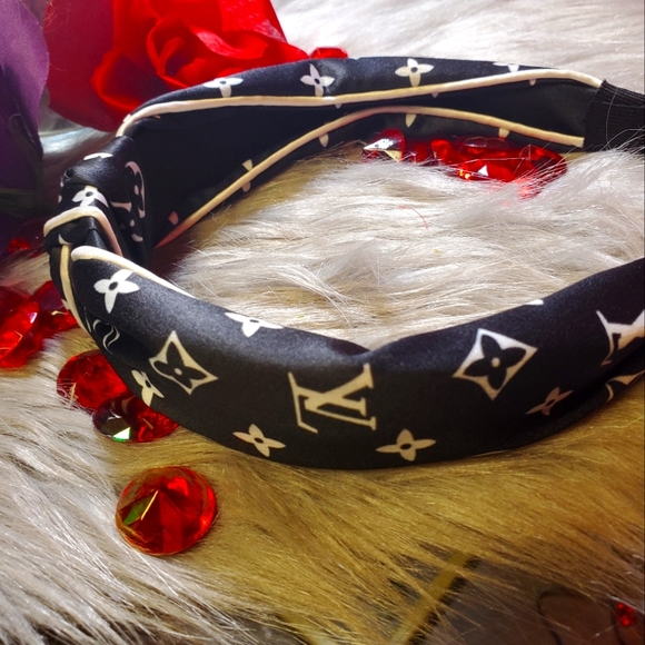 Cute Headband - Picture 2 of 2